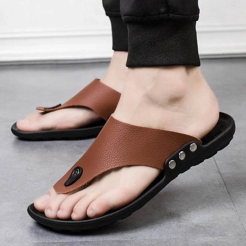 Chinelos Masculinos de Verão Masculino Ao Ar Livre Casuais Respiráveis Praia Sandálias Tendência Antiderrapantes Flat EVA Com Dedo Chinelo Sapatos Masculinos