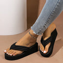 Chinelo Feminino Plataforma 2024 Verão Chinelos de Banheiro Sandálias Leves para Praia Sapatos Femininos